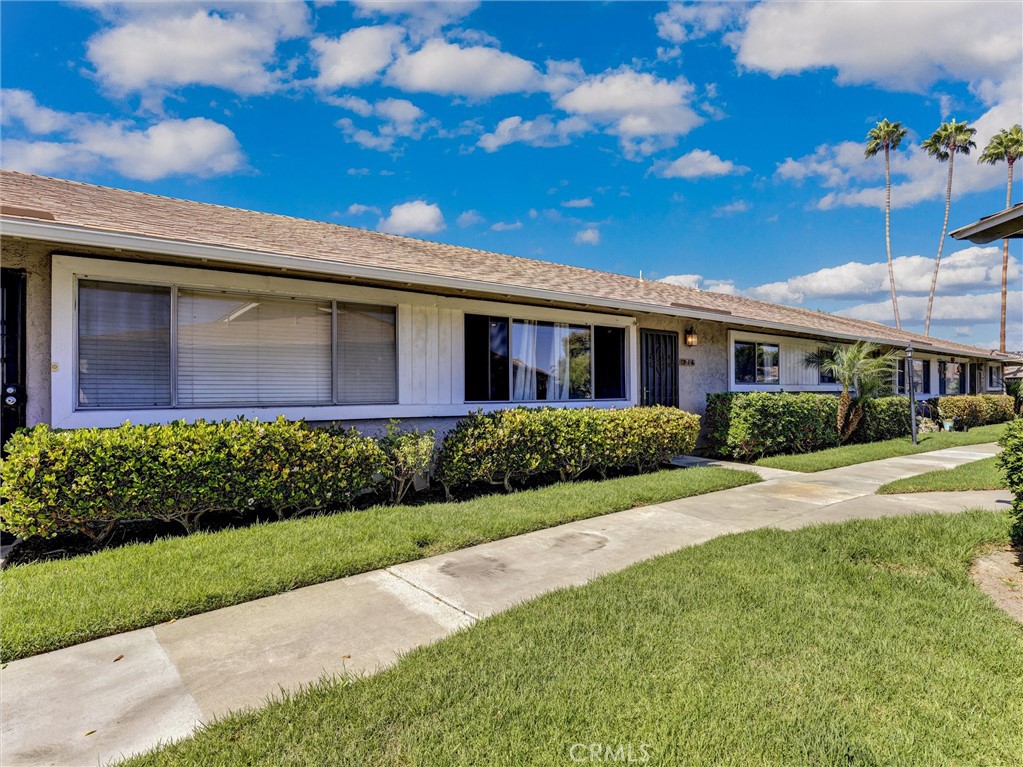 8087 Worthy Drive Property Photo 3