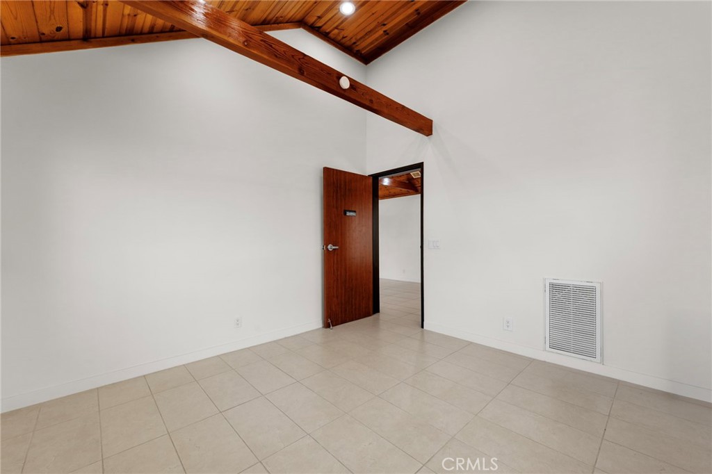 543 S Brea Property Photo 13