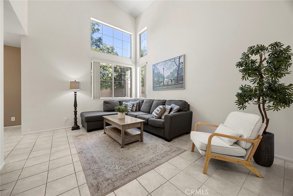 3423 E White Chapel Court E Property Photo 4