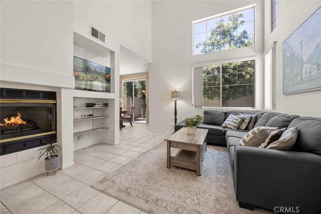 3423 E White Chapel Court E Property Photo 5