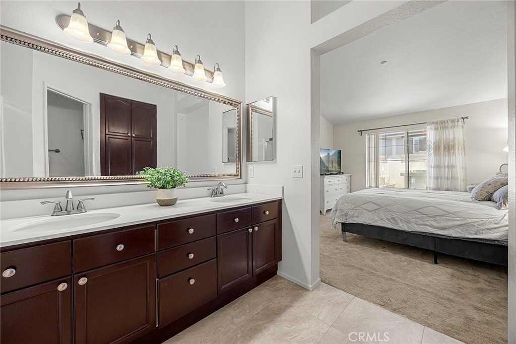 3423 E White Chapel Court E Property Photo 19