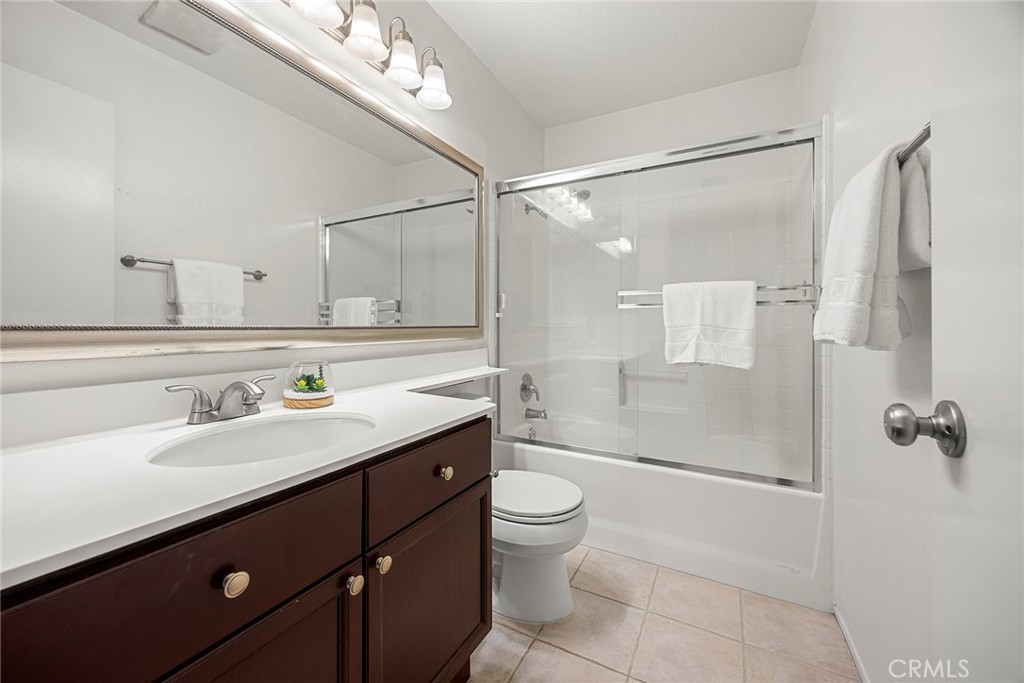 3423 E White Chapel Court E Property Photo 21