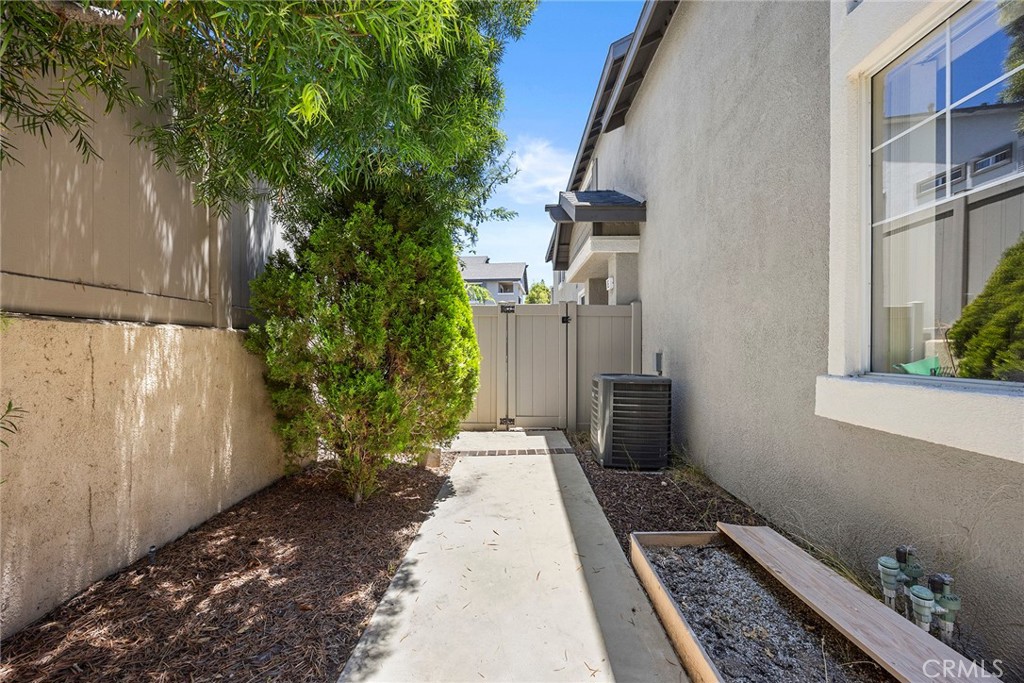 3423 E White Chapel Court E Property Photo 27