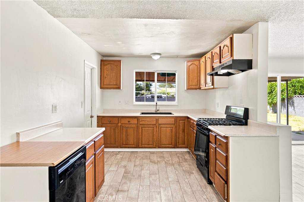 6606 Mount Whitney Drive Property Photo 4