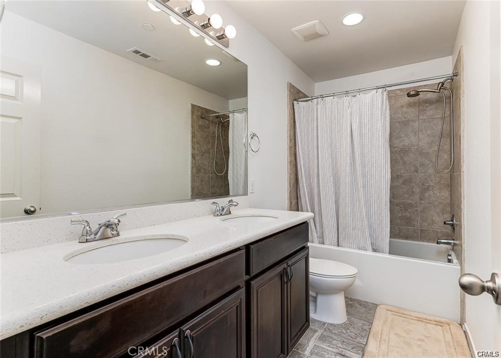 3285 Ledgewood Cir Property Photo 17
