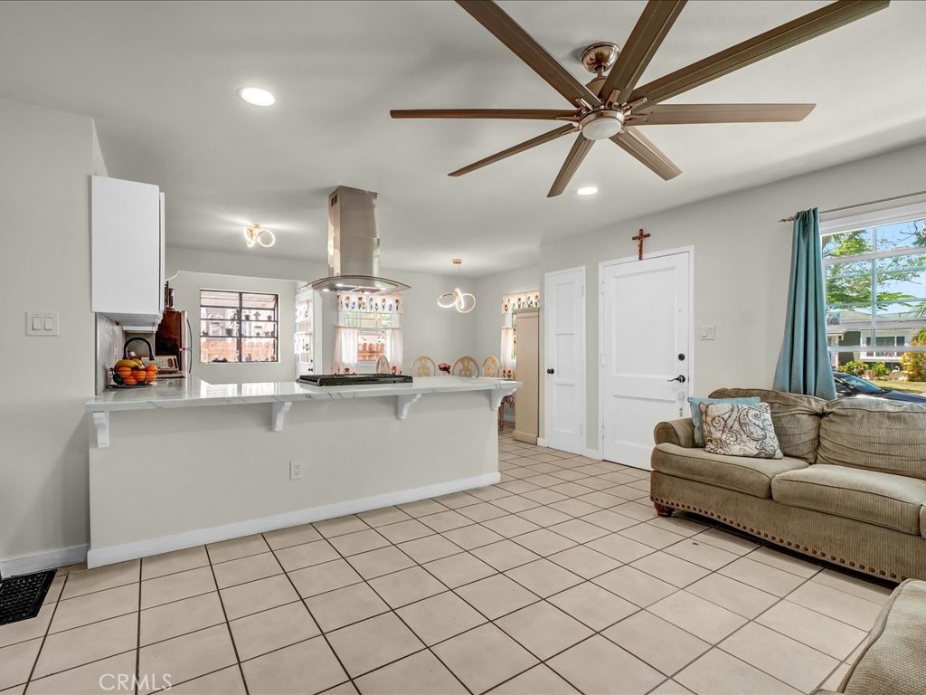5072 Gardenia Property Photo 7