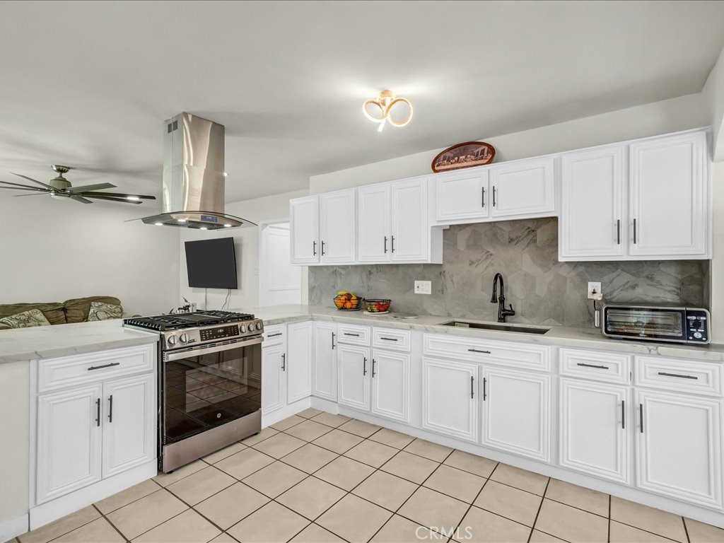 5072 Gardenia Property Photo 10