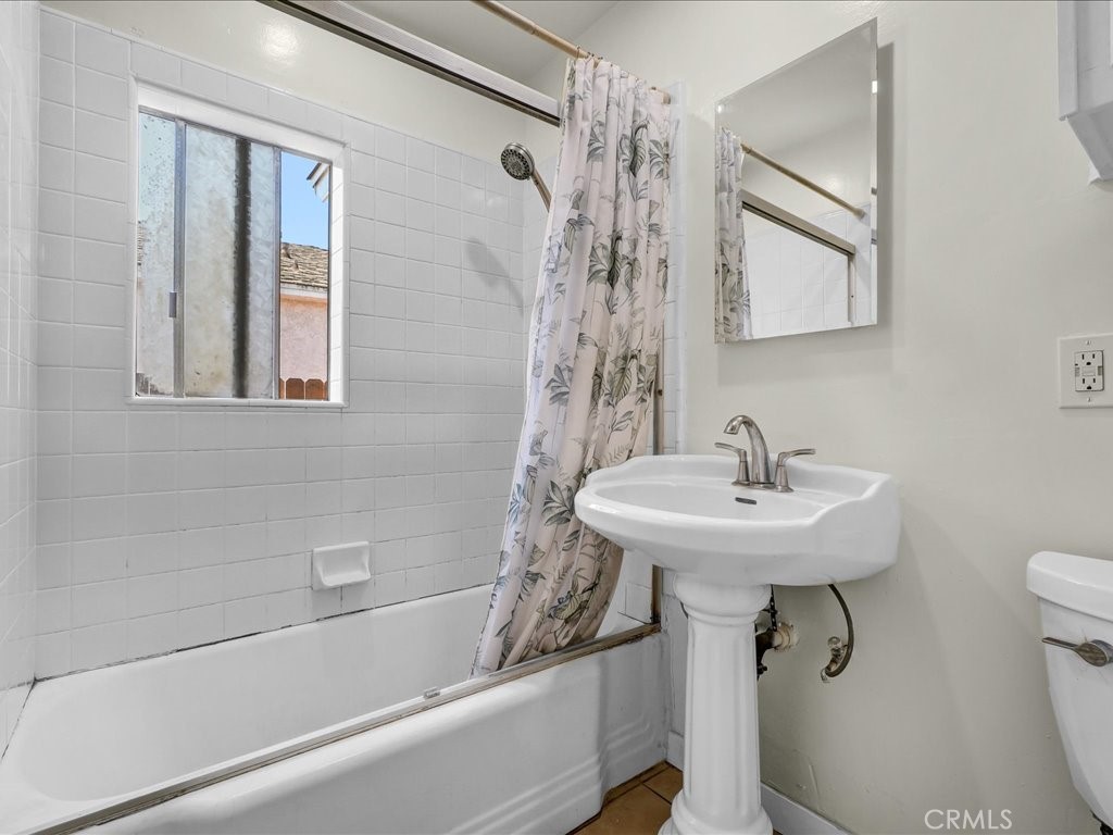 5072 Gardenia Property Photo 14