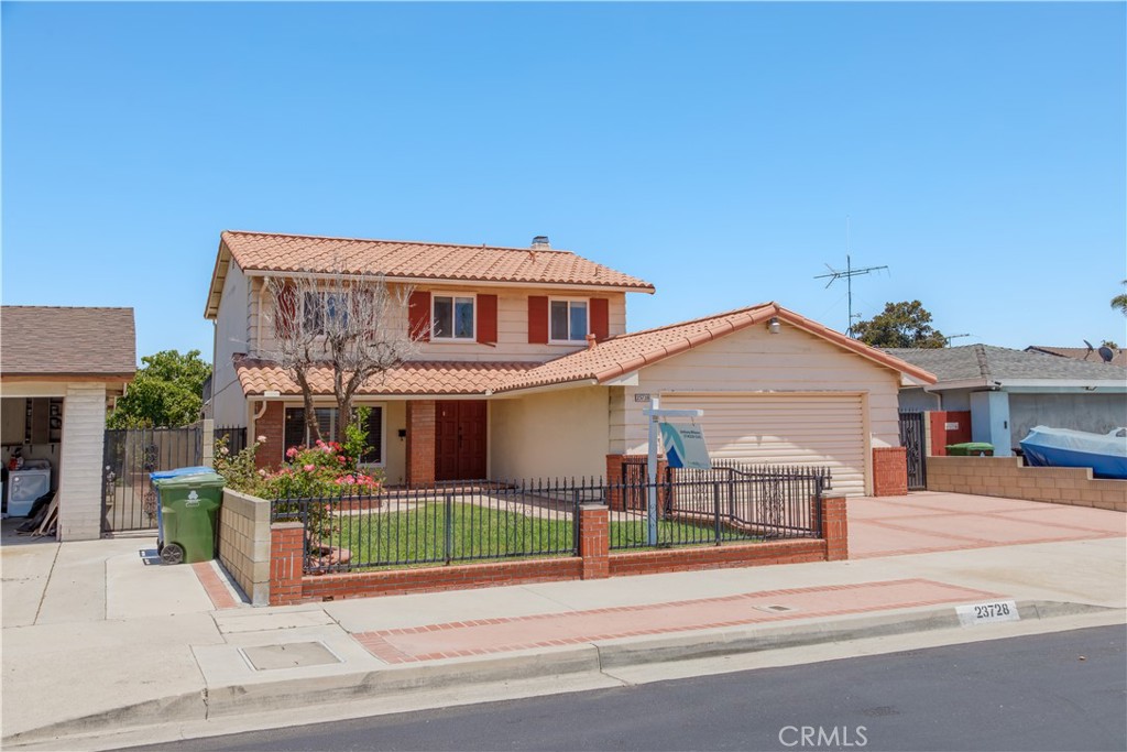 23728 President Property Photo 2
