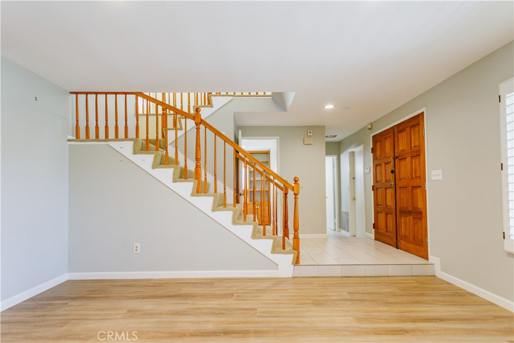 23728 President Property Photo 6