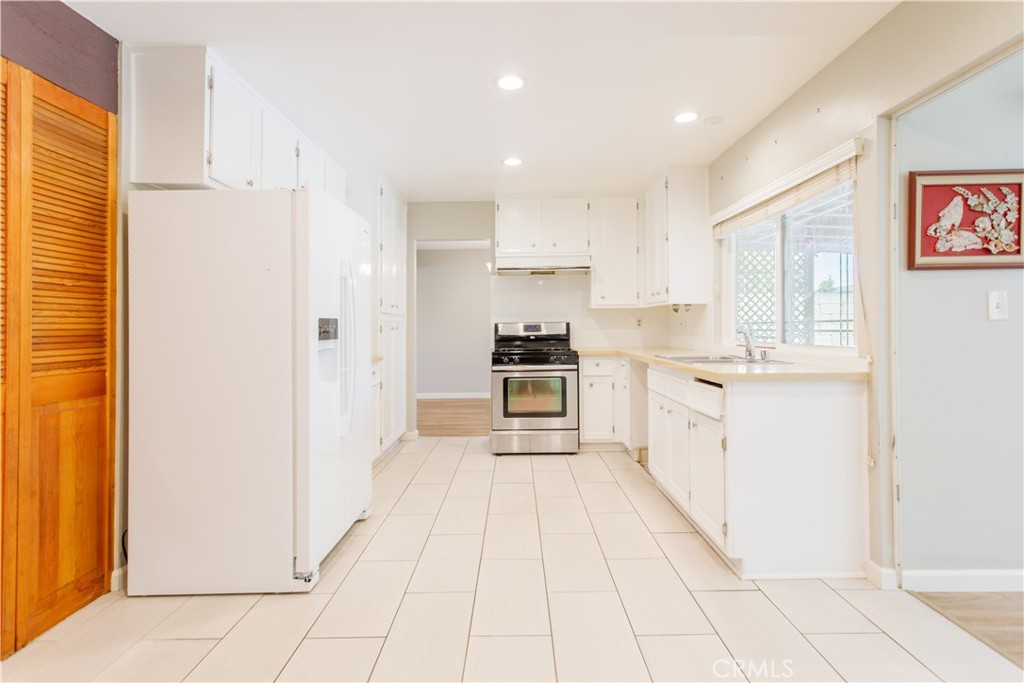 23728 President Property Photo 10