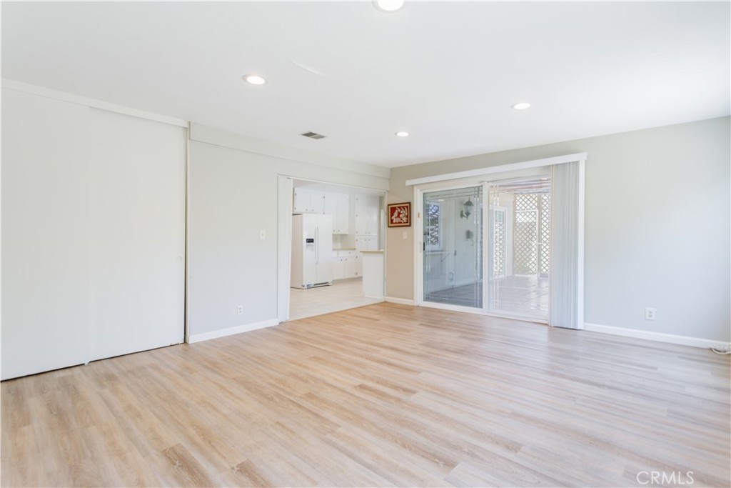 23728 President Property Photo 16
