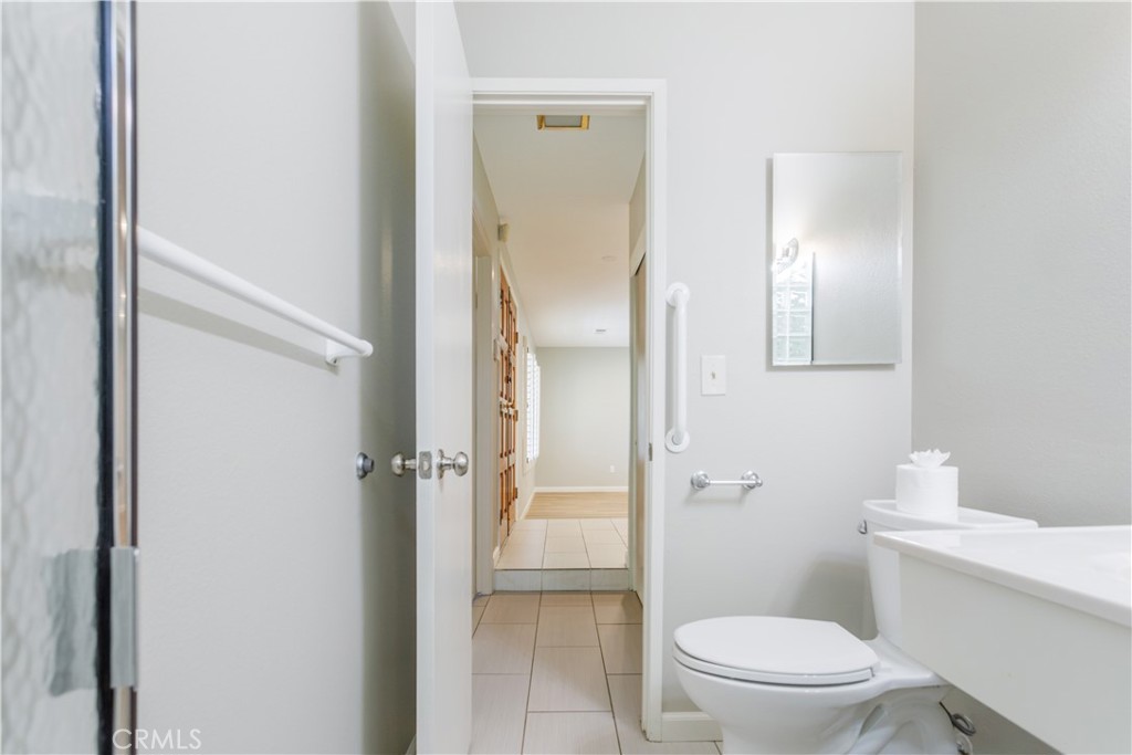23728 President Property Photo 23