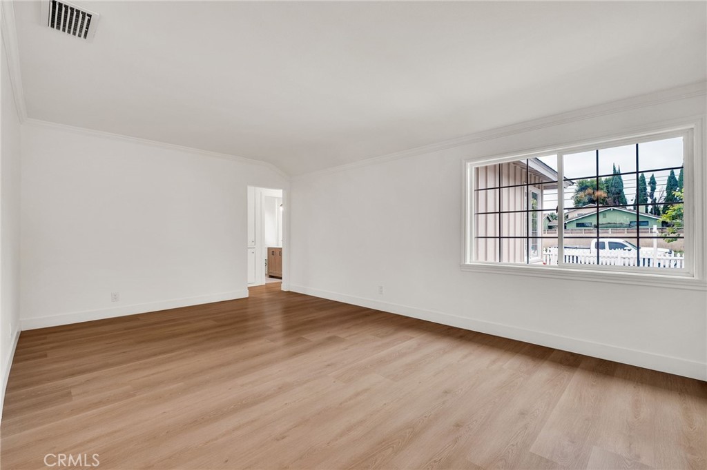 20756 Saticoy Street Property Photo 19