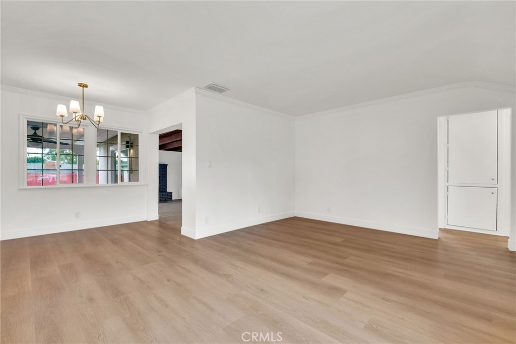 20756 Saticoy Street Property Photo 21
