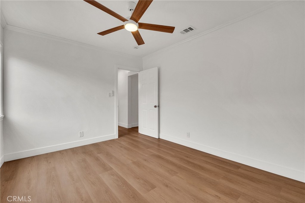 20756 Saticoy Street Property Photo 23