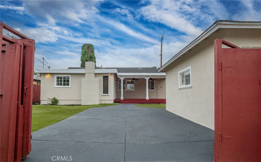 20756 Saticoy Street Property Photo 39