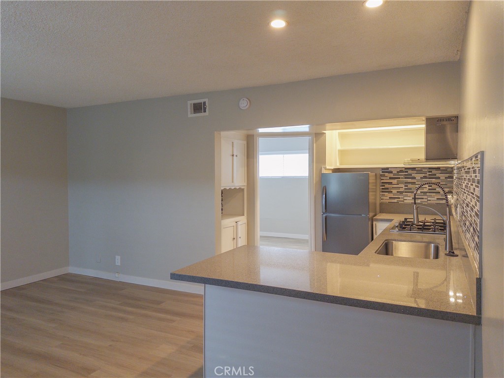 4550 W 173rd Property Photo 12