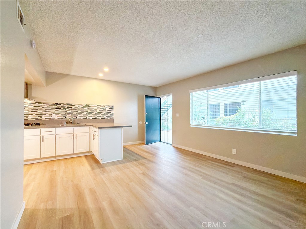 4550 W 173rd Property Photo 13