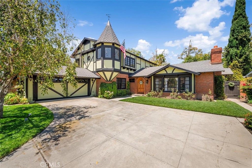 11261 Kensington Property Photo 6