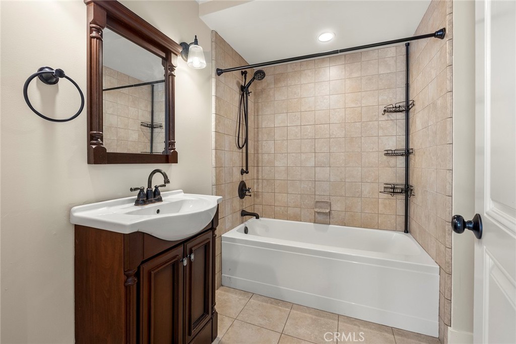 1721 El Dorado Avenue A Property Photo 8