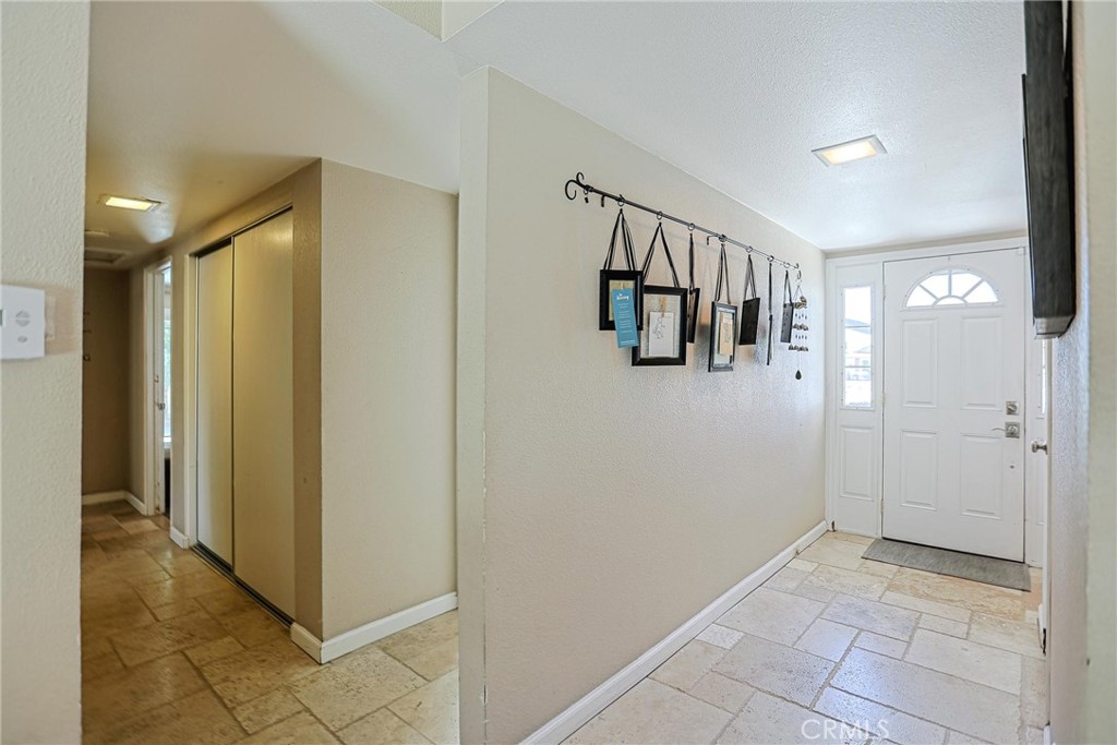 15522 Reeve Street Property Photo 5