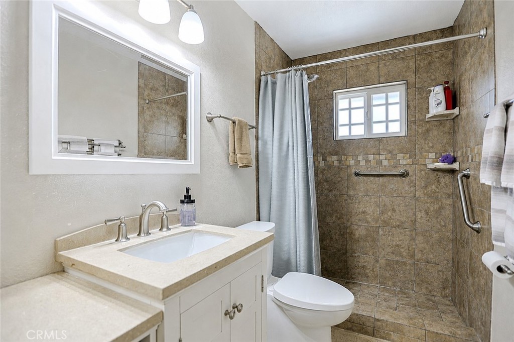 15522 Reeve Street Property Photo 10