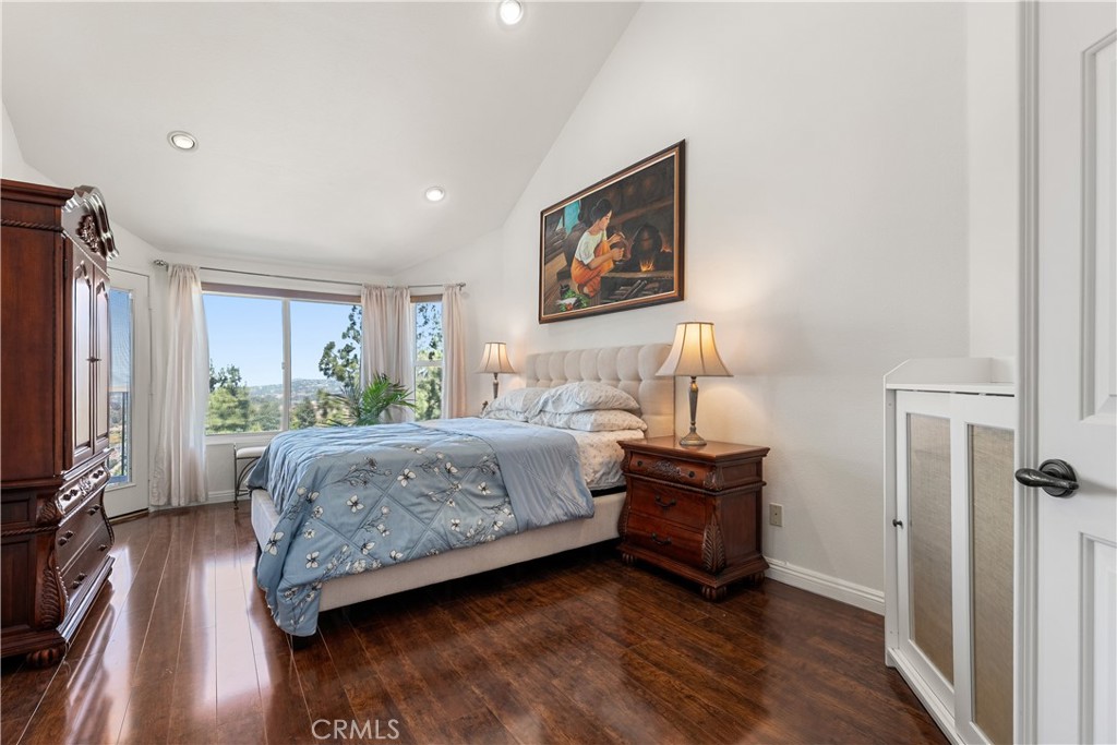 5185 E Fairfield Property Photo 5