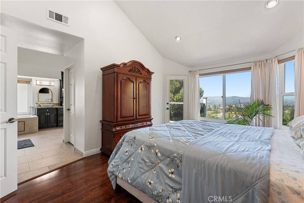 5185 E Fairfield Property Photo 29