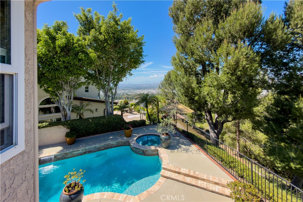5185 E Fairfield Property Photo 44