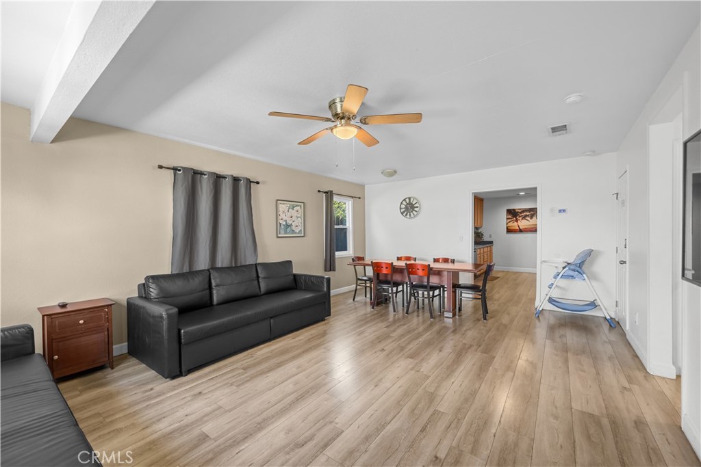 18319 Norwalk Boulevard Property Photo 4