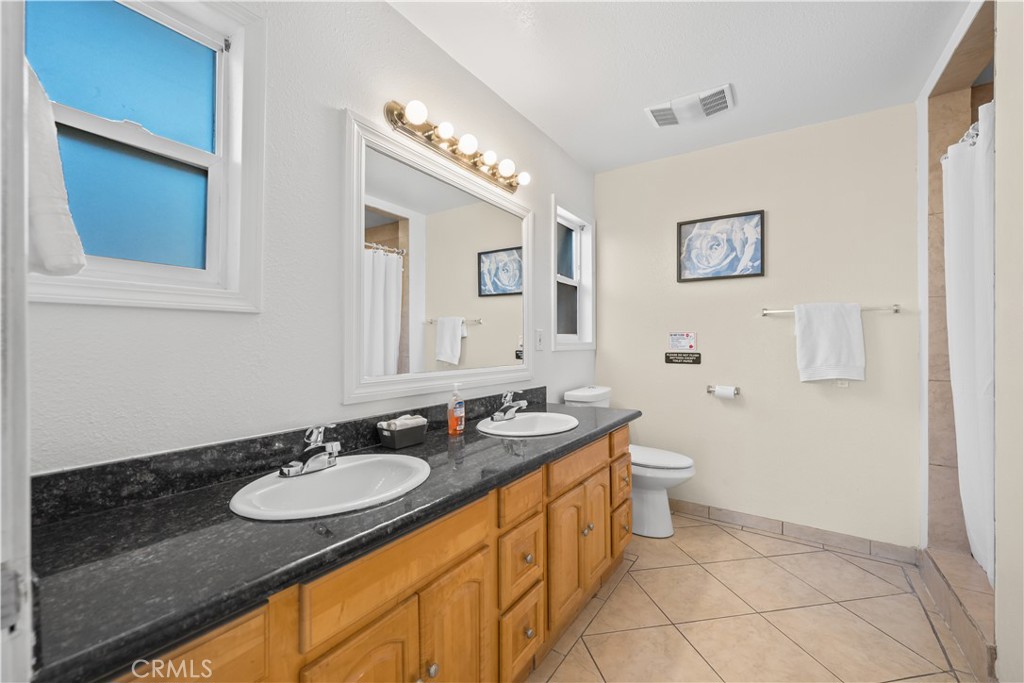 18319 Norwalk Boulevard Property Photo 19