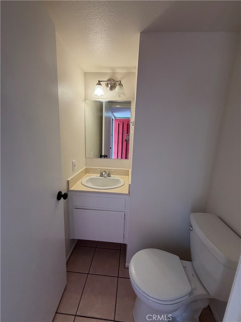 2624 N Tustin Avenue D Property Photo 9