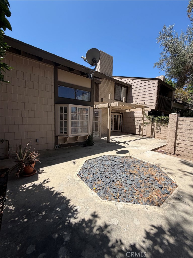 2624 N Tustin Avenue D Property Photo 23