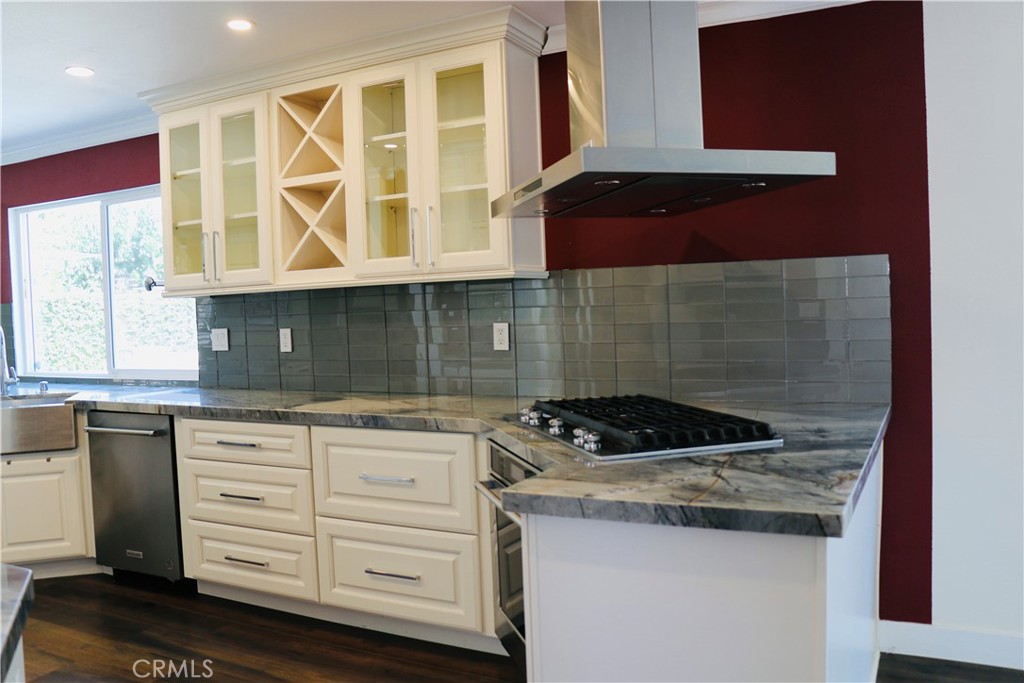 11335 Carob Property Photo 14