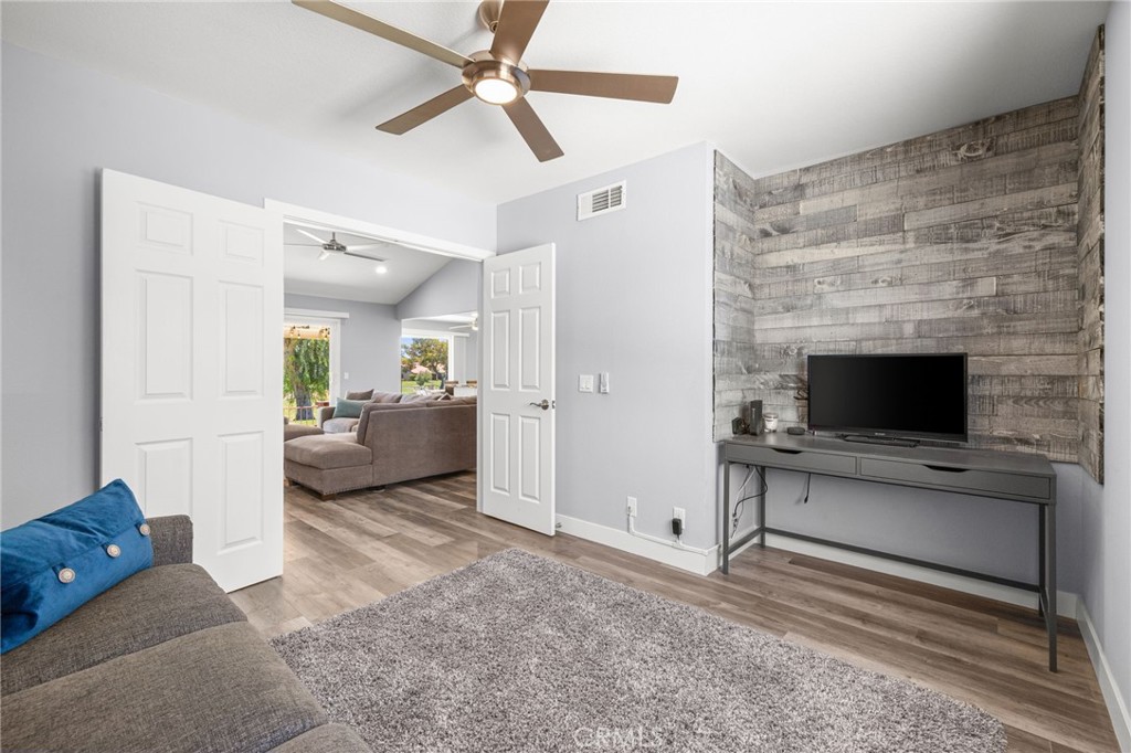41488 Inverness Property Photo 9