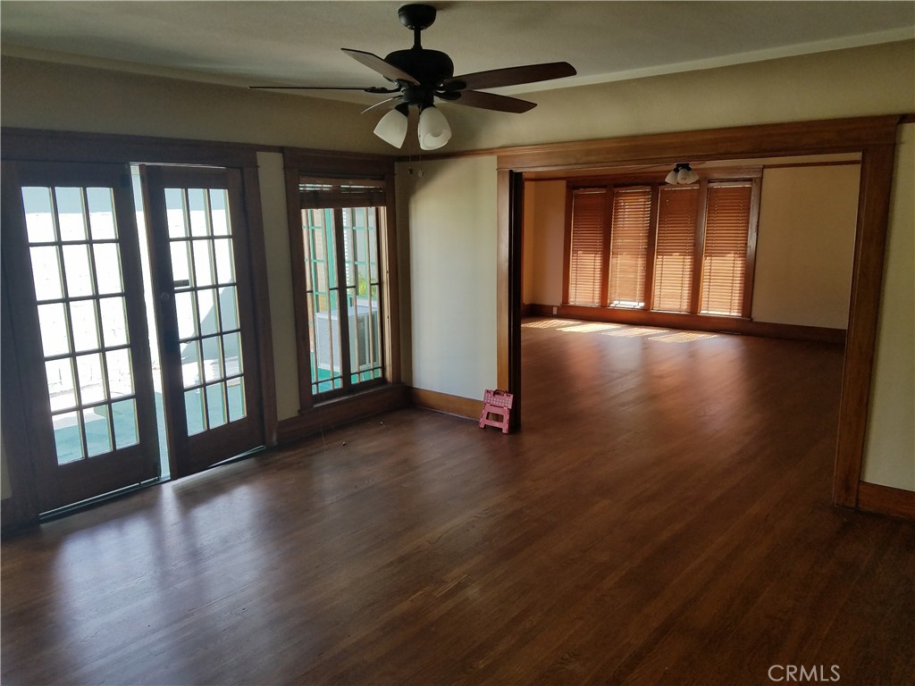 454 S Glassell Property Photo 13