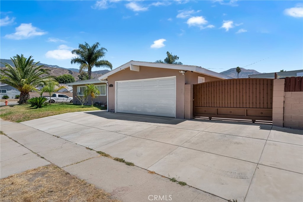 3559 Ferndale Property Photo 6