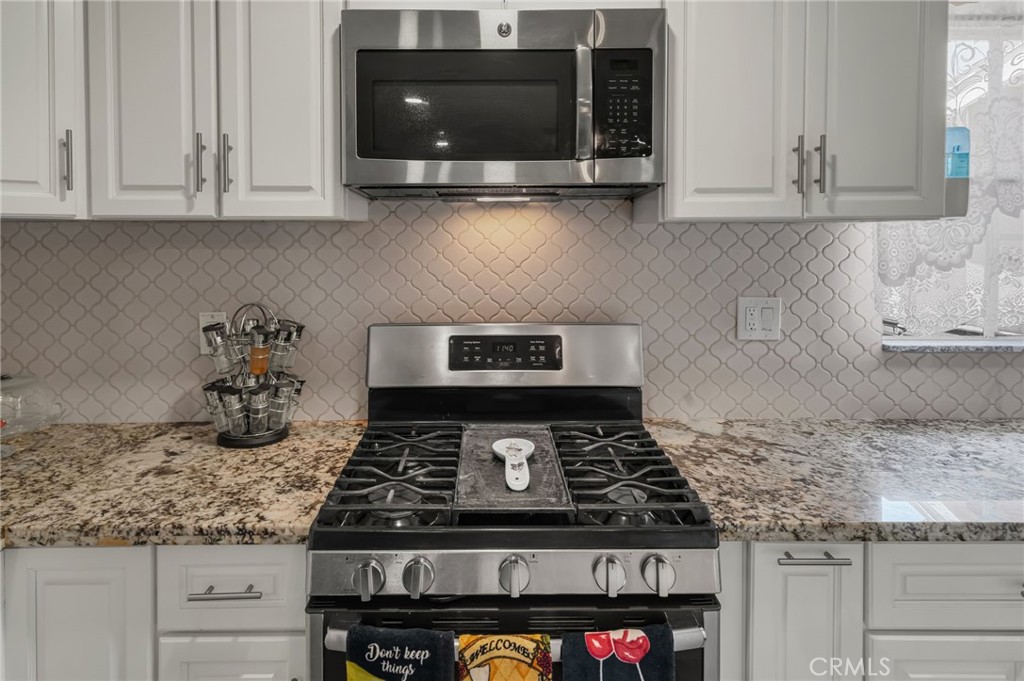 3559 Ferndale Property Photo 16