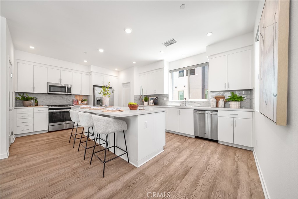 315 Placemark Property Photo 11