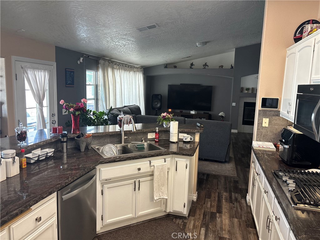 18261 Preston Street Property Photo 30