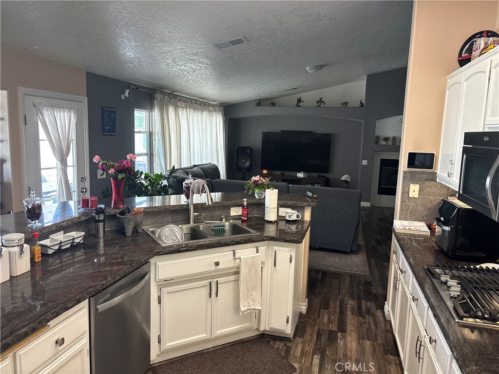 18261 Preston Street Property Photo 30