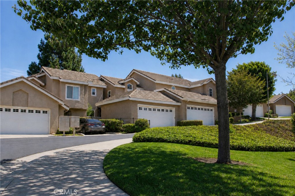 889 S Sapphire Lane Property Photo 4