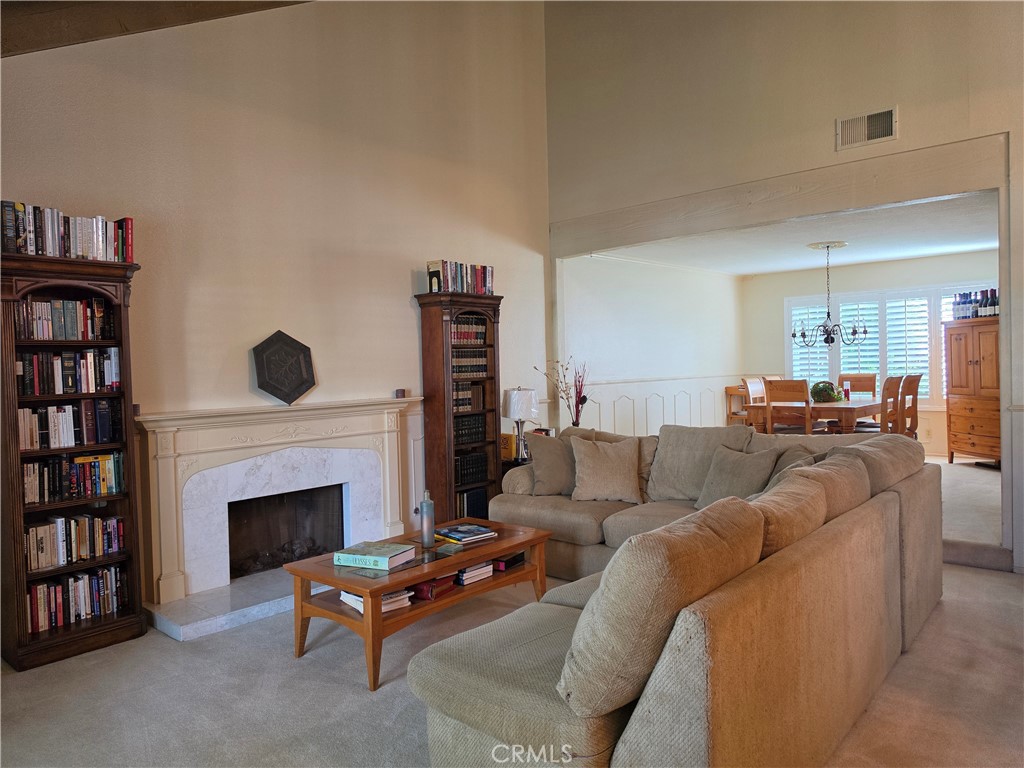 826 N Red Robin Property Photo 4