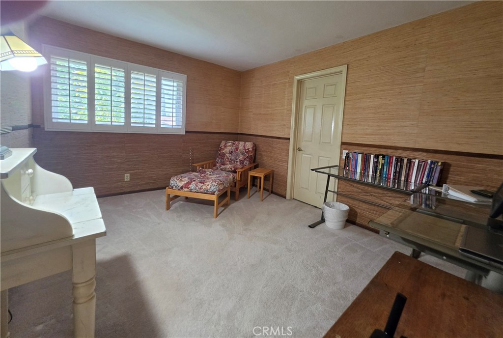 826 N Red Robin Property Photo 12