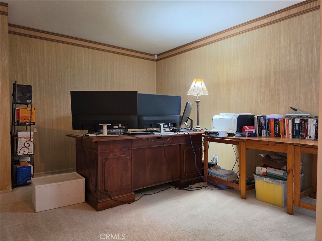 826 N Red Robin Property Photo 15