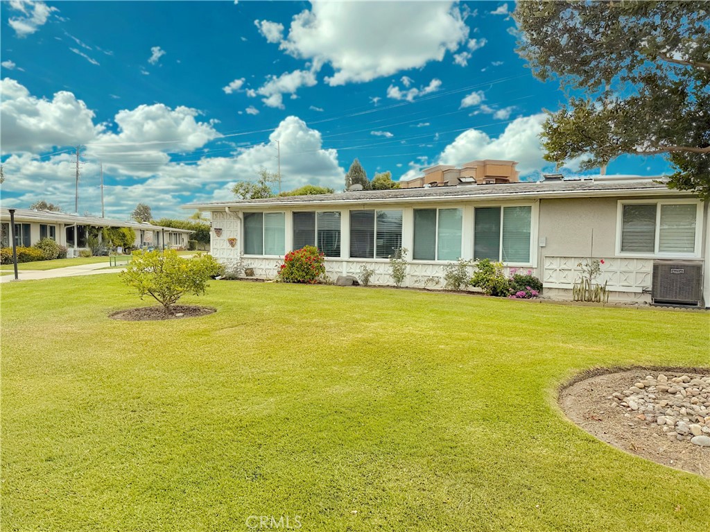 14001 Thunderbird Drive 4L Property Photo 1
