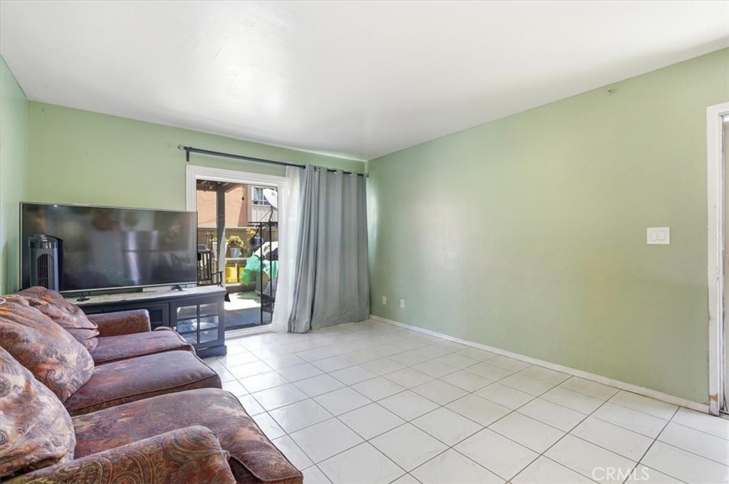 1001 131 W Stevens 131 Property Photo 4