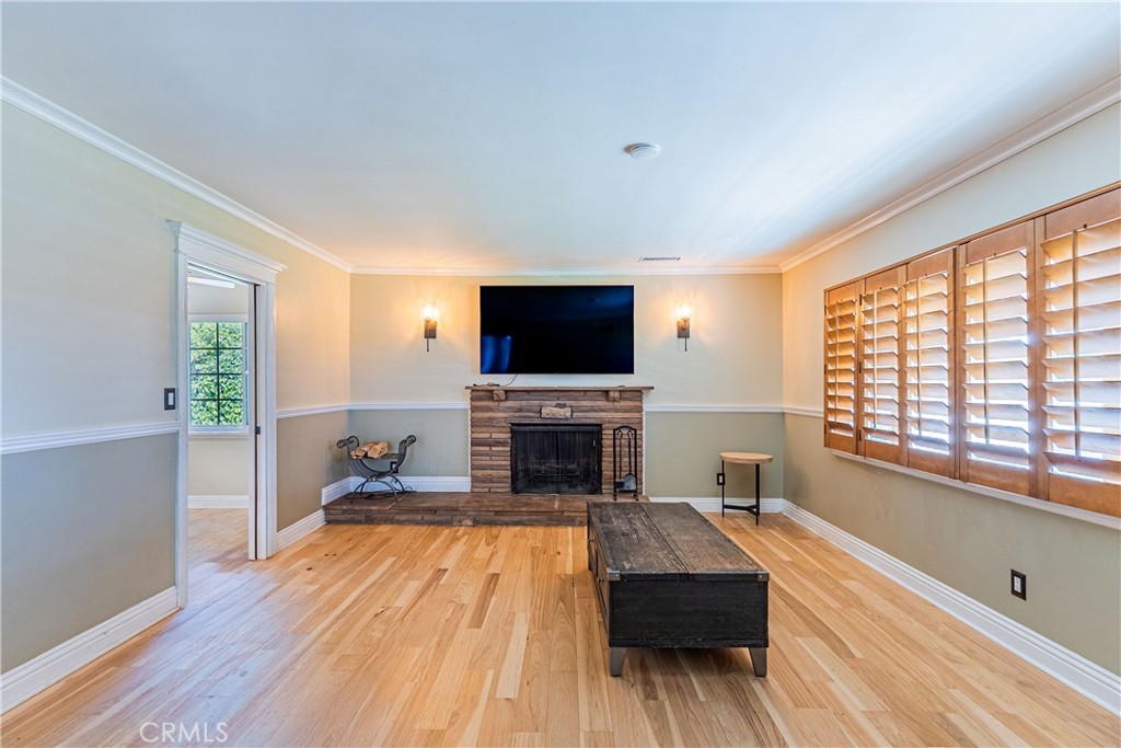 1609 W Workman Property Photo 4