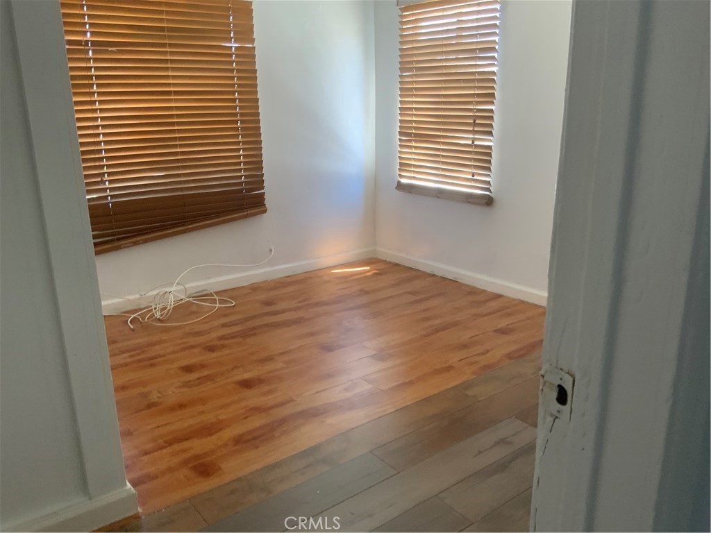 12003 Jersey Property Photo 12